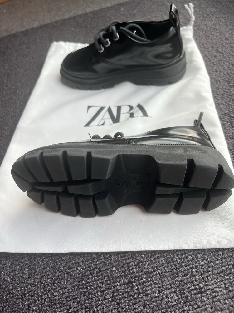Детски обувки ZARA