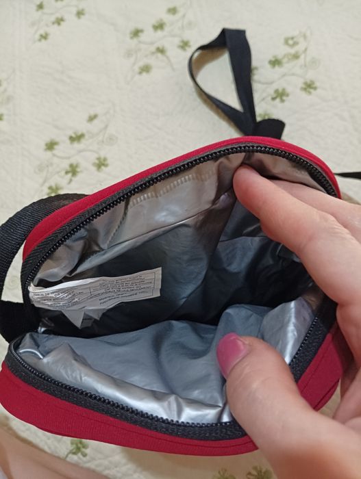 Термо сумка для детских бутылочек и еды.Держит и тепло и холод.