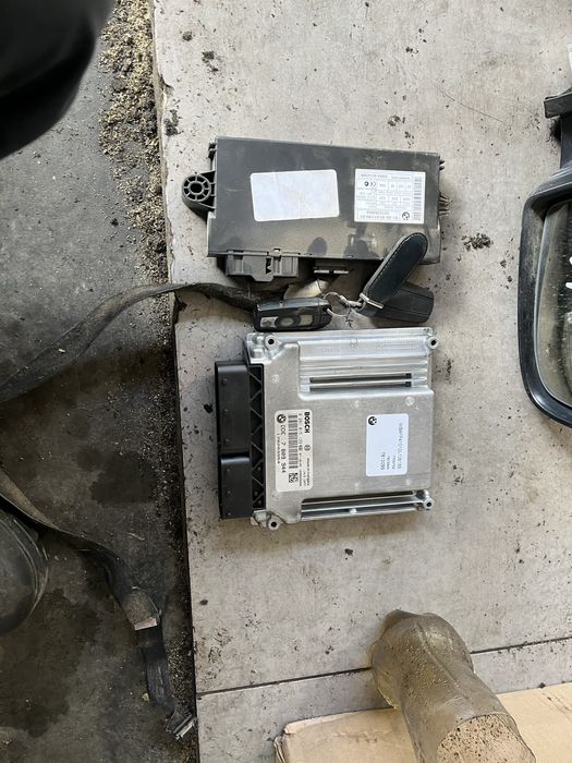 Компютър/кас/ключ бмв х5 е70 3.0д 235 ( computer bmw x5 e70 3.0d 235 )