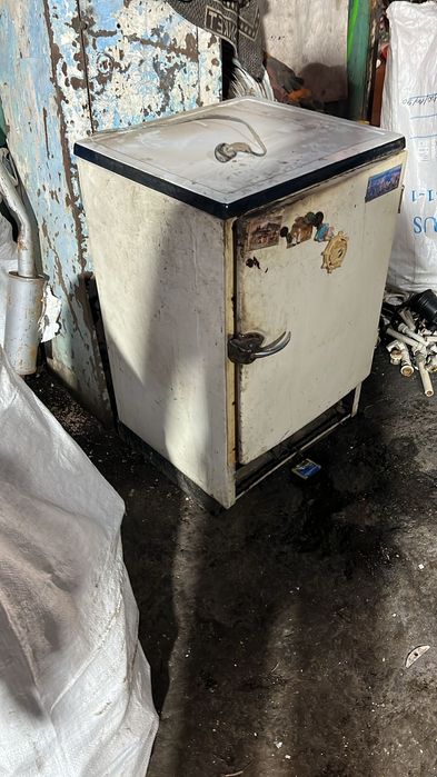 Продам холодильник