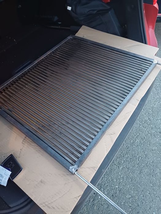 Vand gratare pe comanda