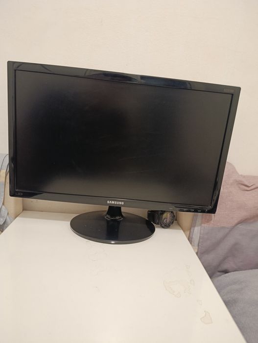 Монитор Samsung 27