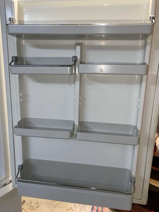 Отдaм дapoм холодильник