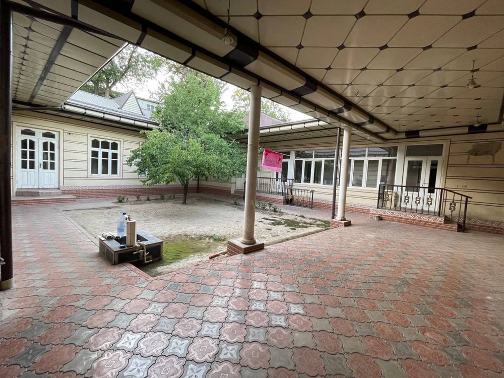 Продается большой дом на Дубовой