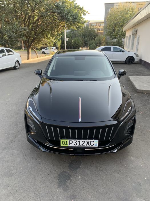 Hongqi eqm5 500km 2024/2025 aprel