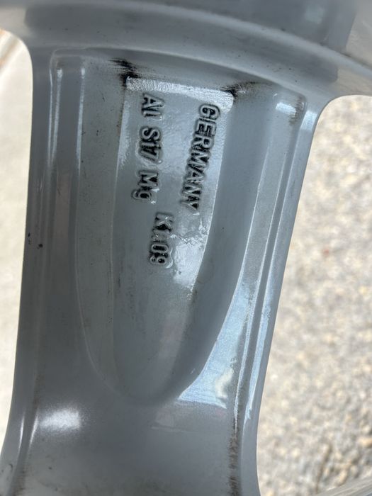 5 112 18 - Audi - Vw- Mercedes.