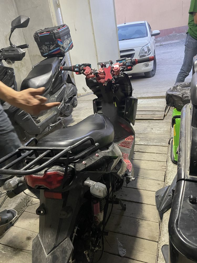 Redline sotildi 2000w