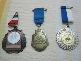 Set 3 Medalii internationale ciclism din anii 84-93-colectie,ieftine
