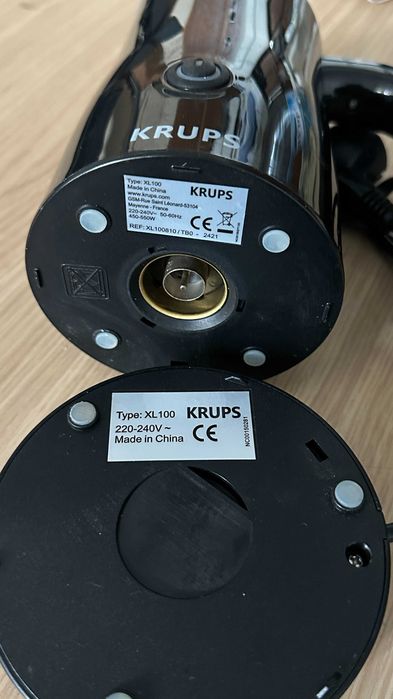 Aparat spumat laptele Krups XL100, Invelis antiaderent, Negru