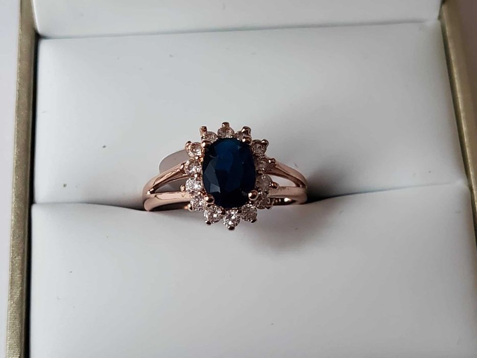 GR72, inel placat cu aur 18k,nou/marcat, stil epoca,zirconiu alb/safir