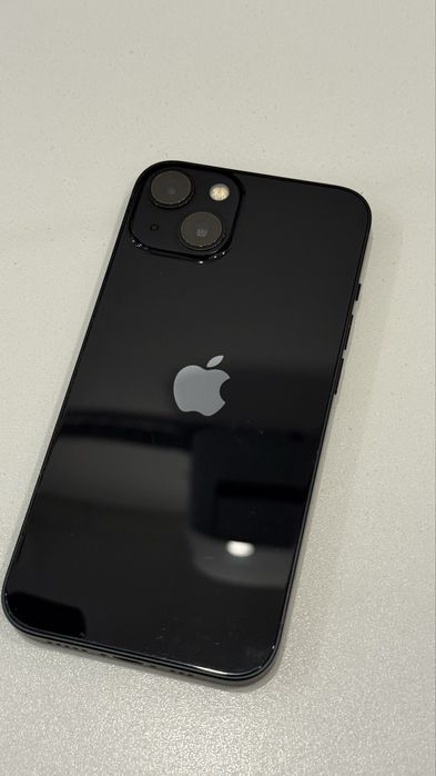 Продам айфон 13 128 гб