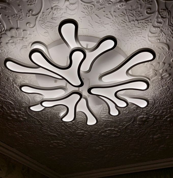 Люстра в идеальном состоянии