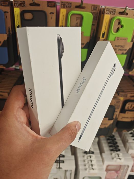 iPhone Air 256GB  black and sky blue