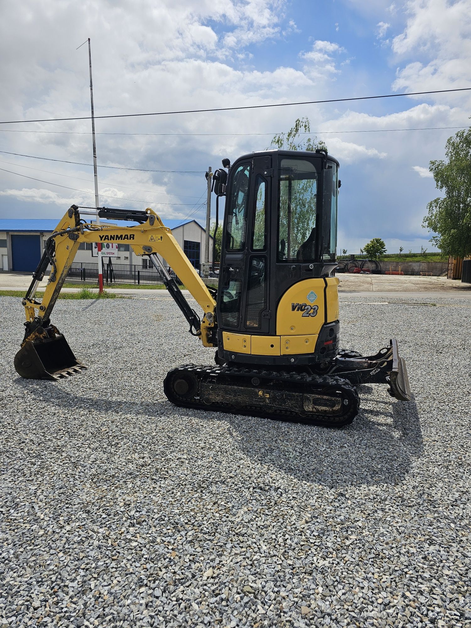 Mini excavator yanmar vio 23-6