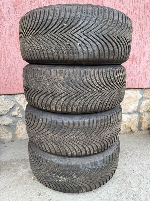 Michelin Alpine 5 225/45/17