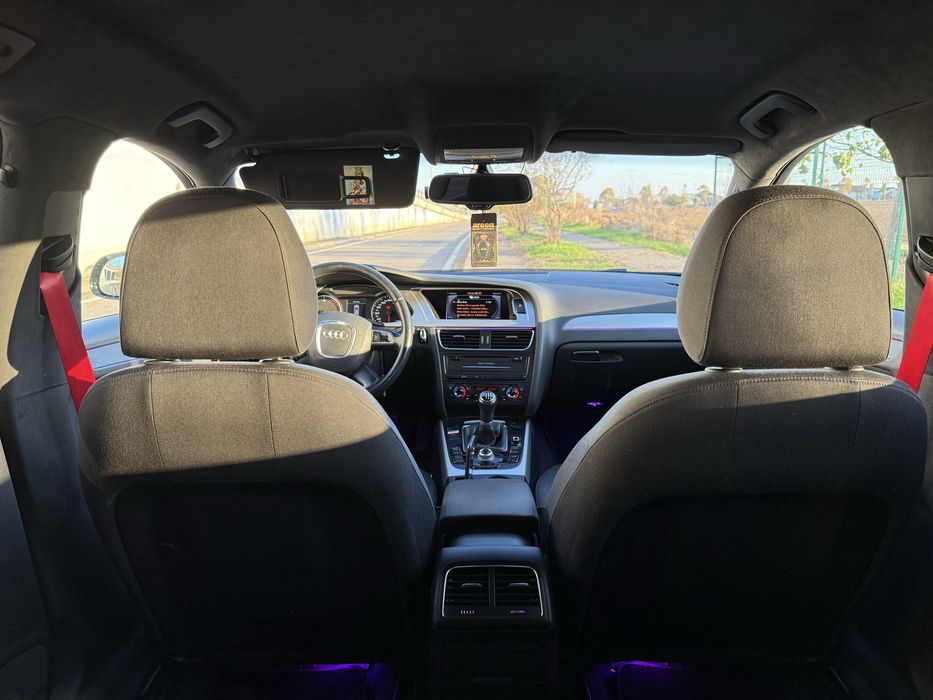 Vand Audi A4 B8 2011