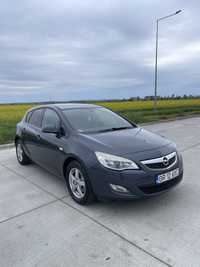 Opel Astra J 2.0cdti 160 cp \ apple carplay \ camera \