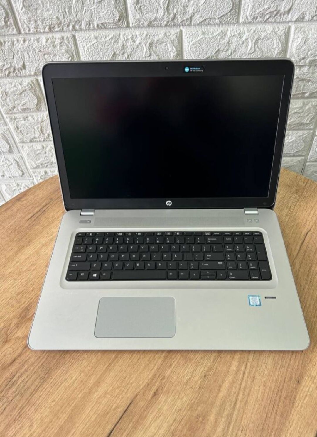 HP ProBook 470 G4 i7, LCD 17.3 FHD, 8GB DDR4 RAM, 256GB SSD + 1TB HDD