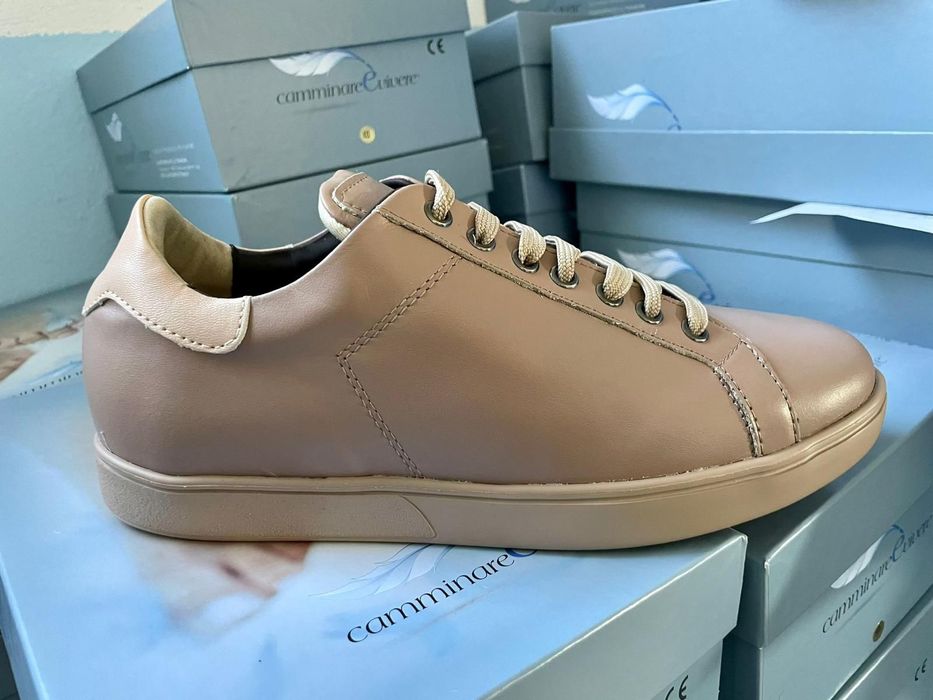 Vând lot papuci adidasi piele