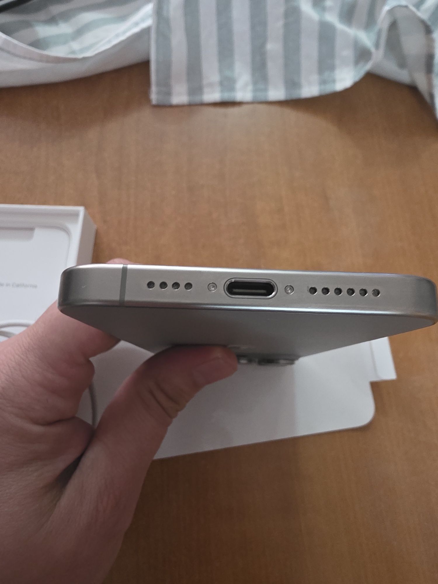 Apple iphone 15 pro max 256gb перфектен с подаръци