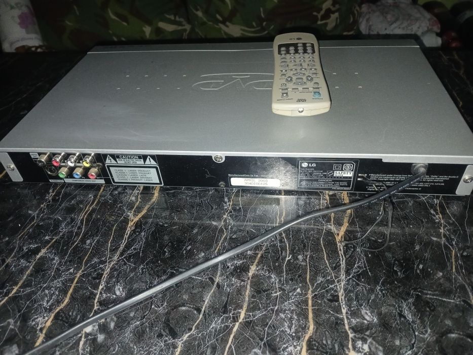 DVD / ДВД плеър LG, с дистанционно