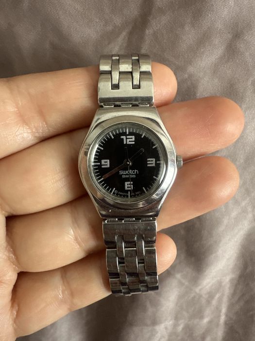 Часы на руку фирмы swatch