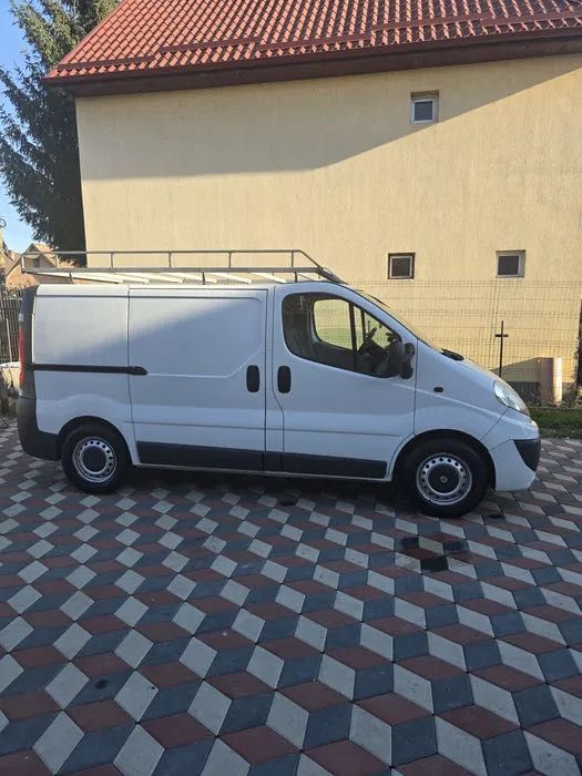 Renault trafic 2.0 dci
