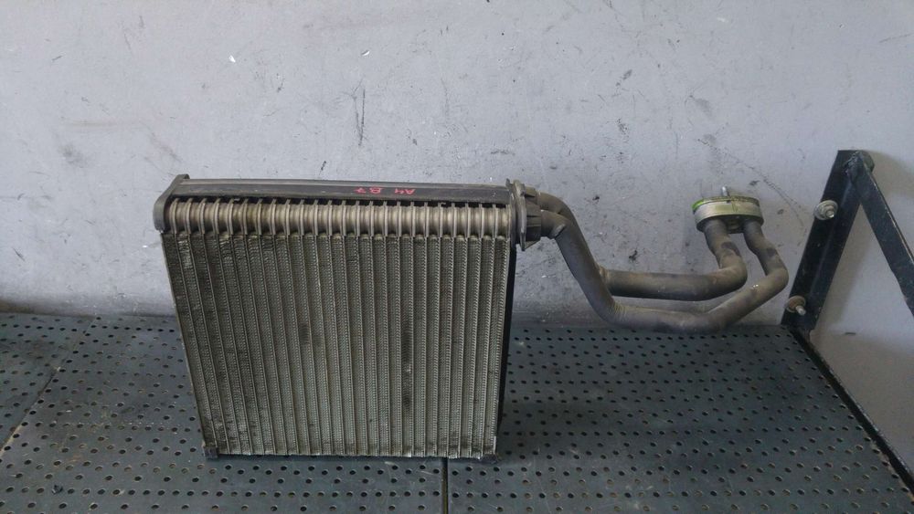 Calorifer radiator incalzire bord audi a4 b7 8e