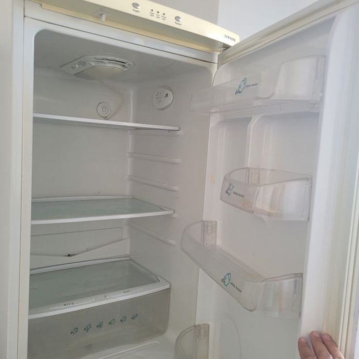 Продам холодильник б/у