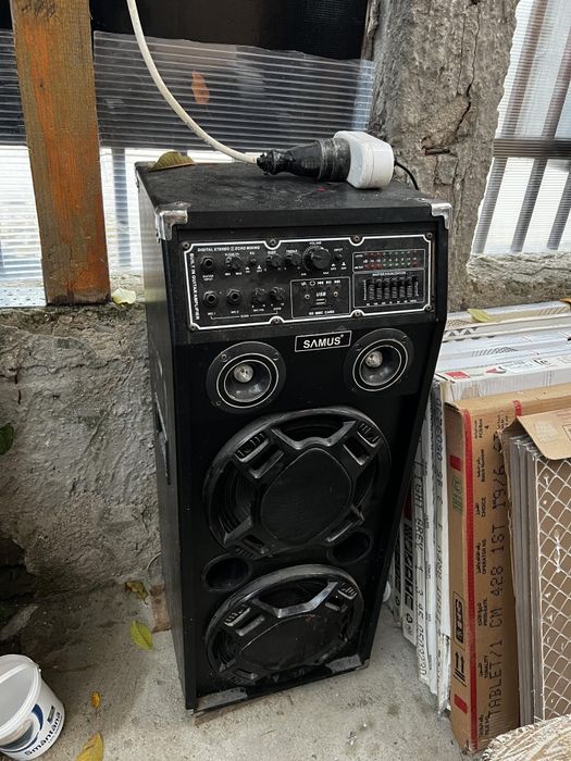 Vând boxe samus 3000w schimb