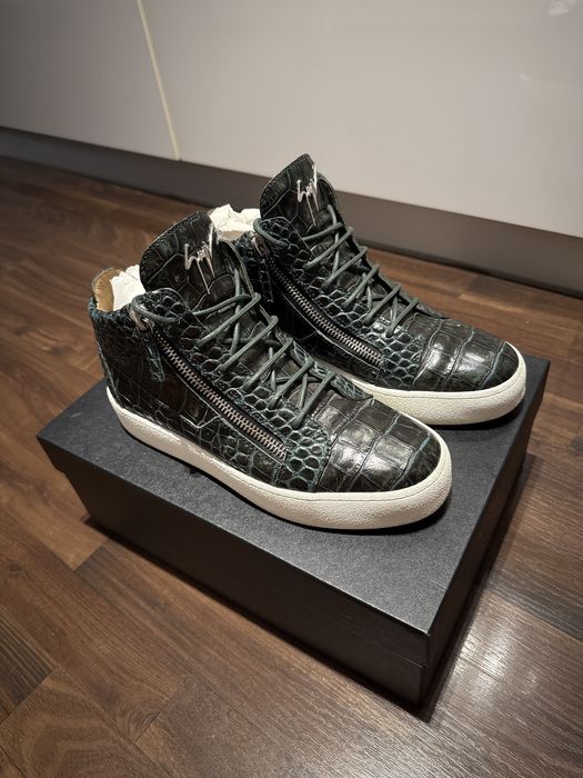 Giuseppe Zanotti Mid 42
