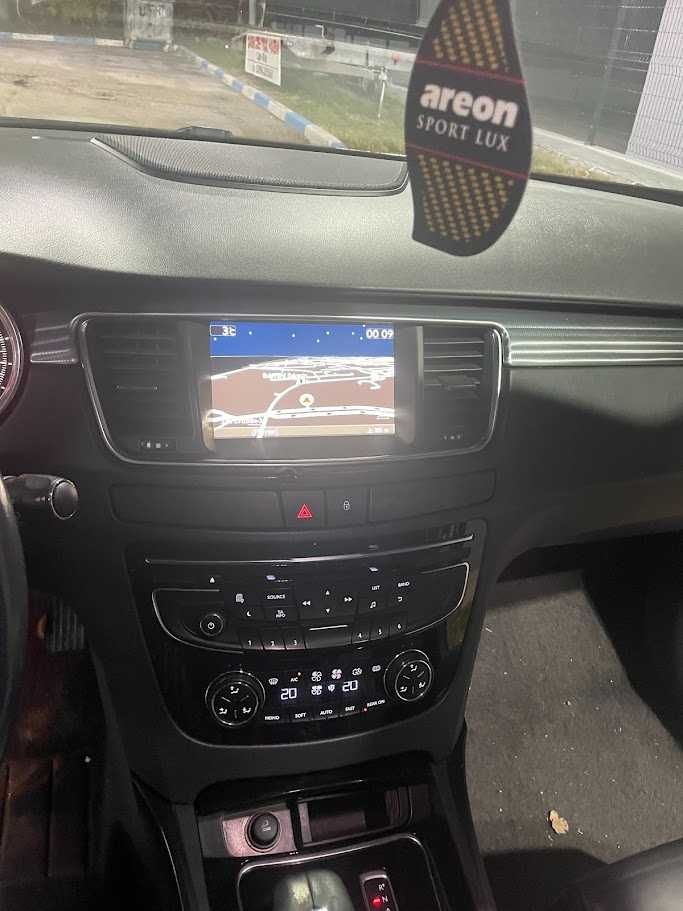 Peugeot 508 RXH 2.0 HDi HYbrid4 200HP