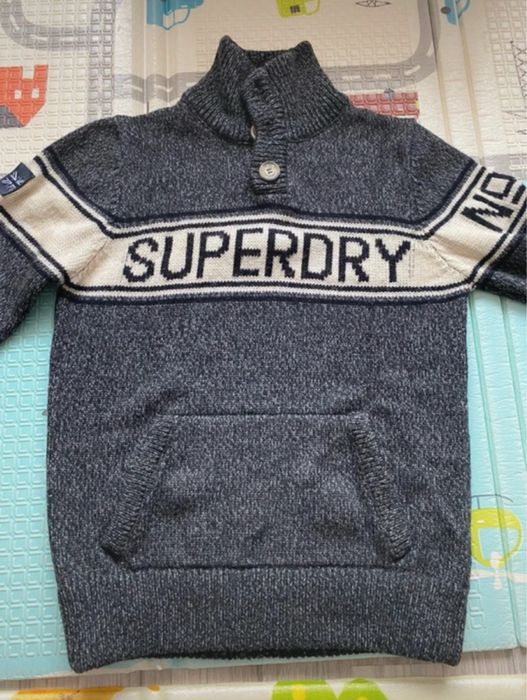 Pulover/hanorac superdry (M)