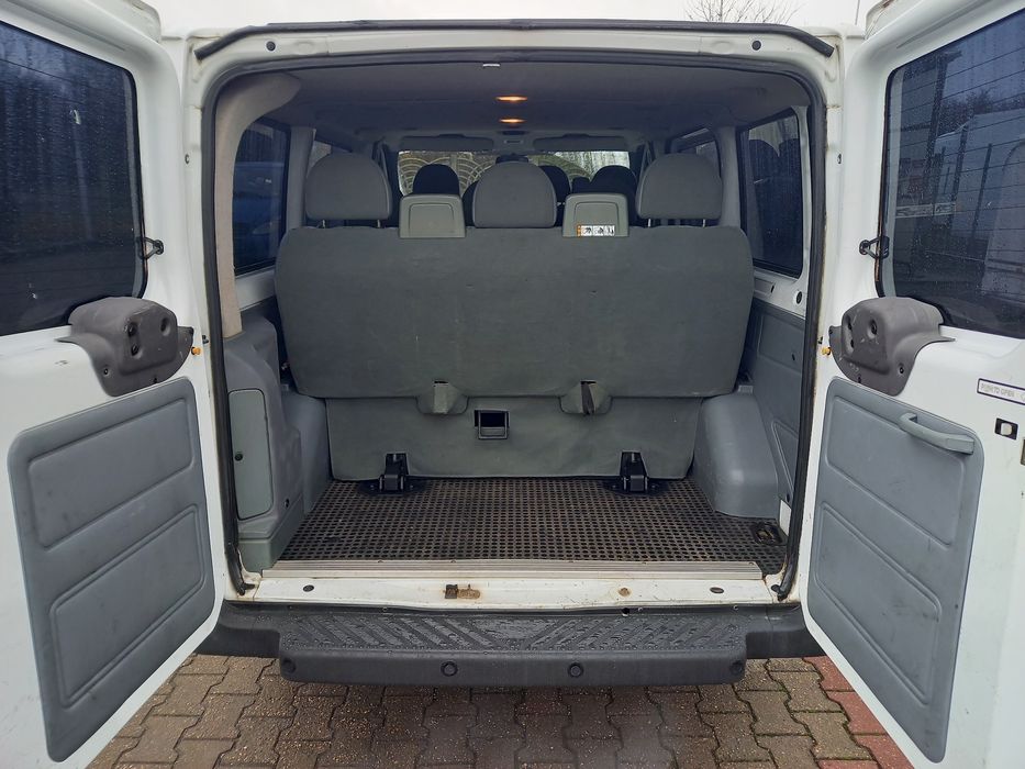 Ford Transit 8+1 locuri Euro 5
