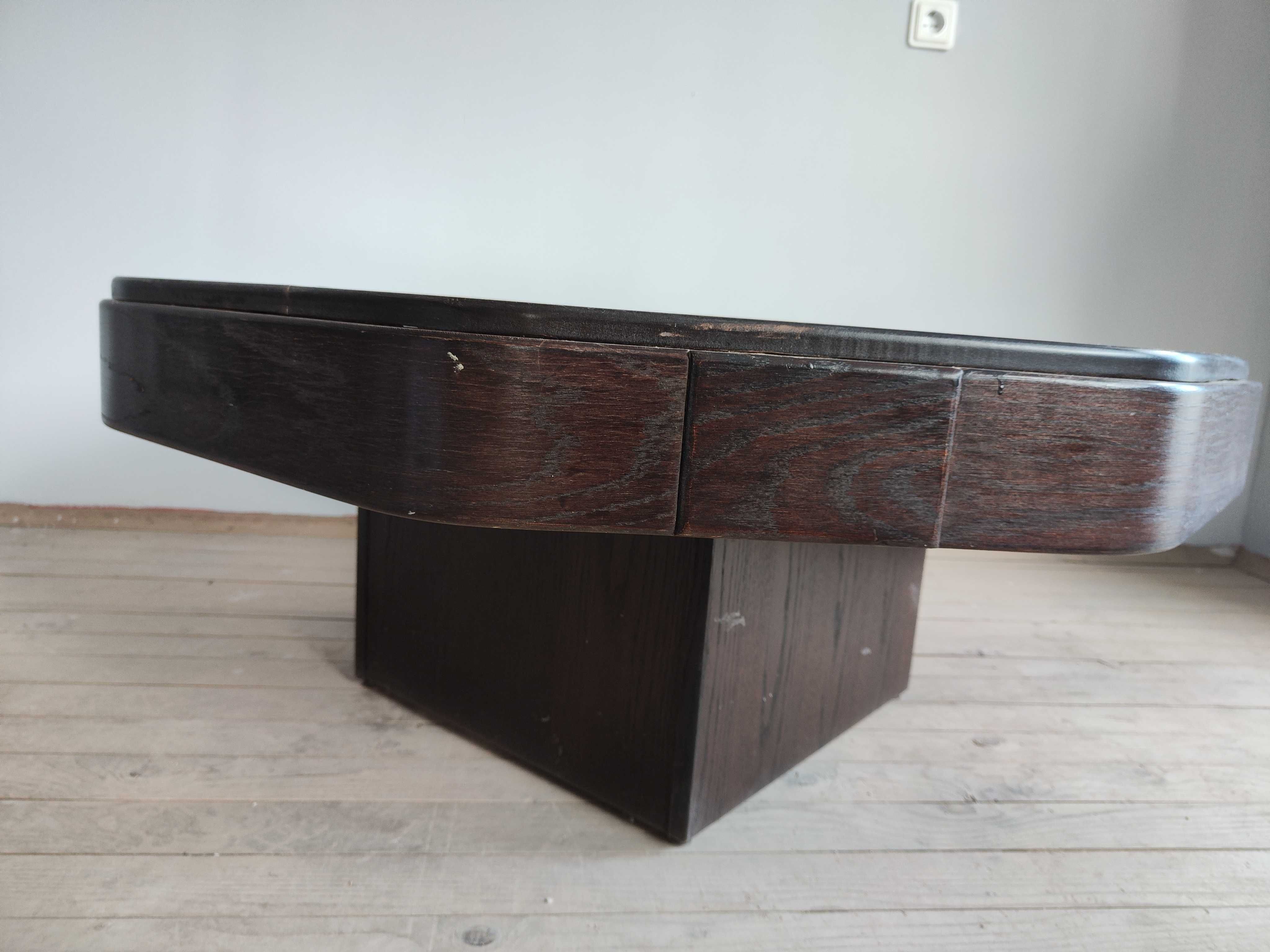 Холна дървена маса