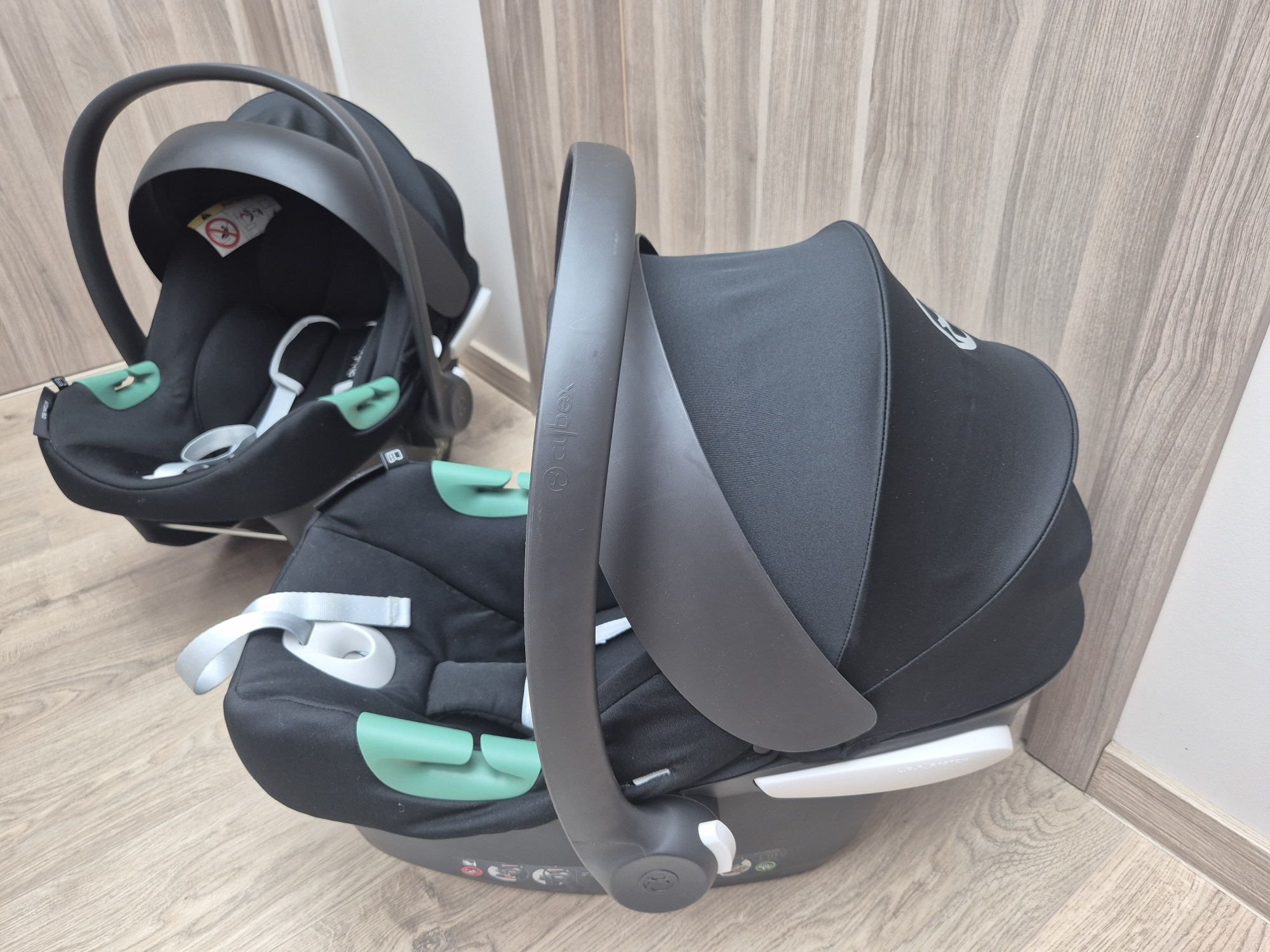 Столче за кола Cybex Aton B2 i-size.
Це