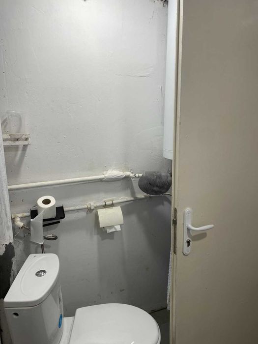 Продавам тристаен с кухня в кв. Железник-Запад