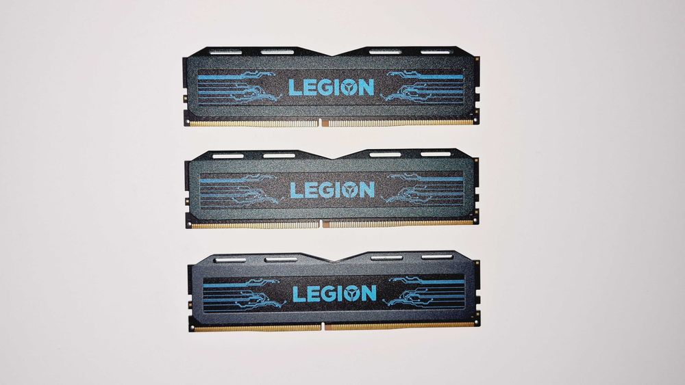 Memorii RAM Lenovo Legion 24 GB DDR4 3200MHz (3*8GB)