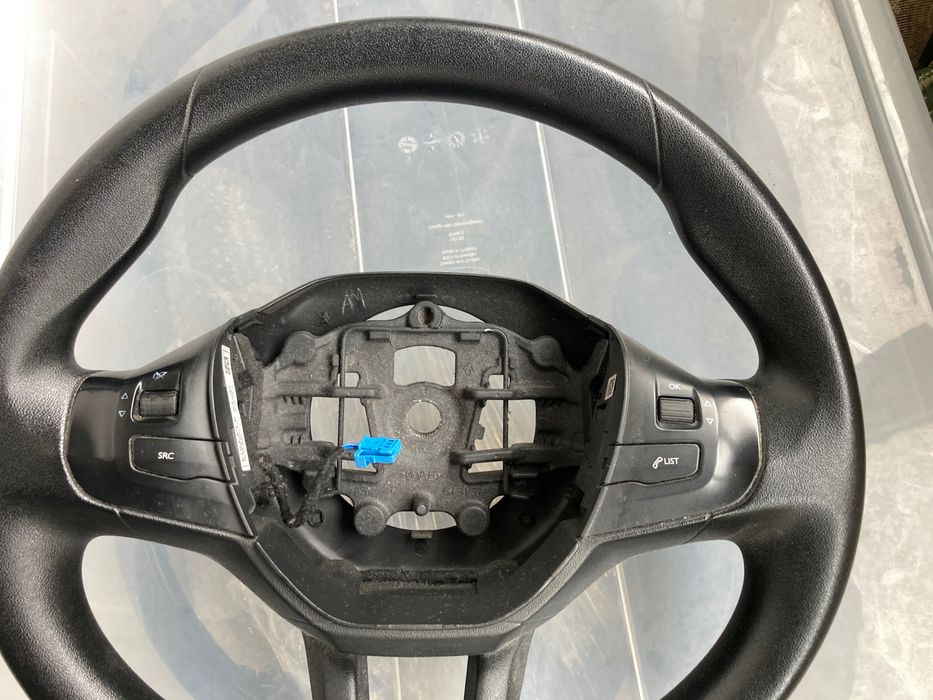 Volan Peugeot 208 2008 volan cu comenzi Peugeot 208 2012 - 2018