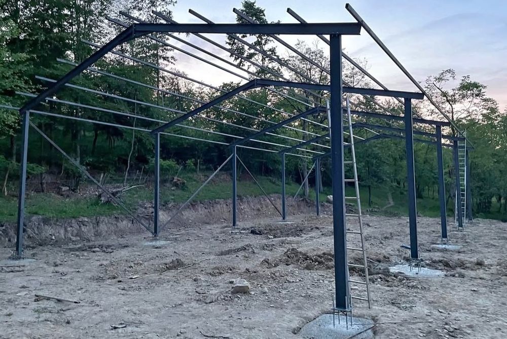 Vand sopron 8x30x4h ideal pt orice idee de afaceri.