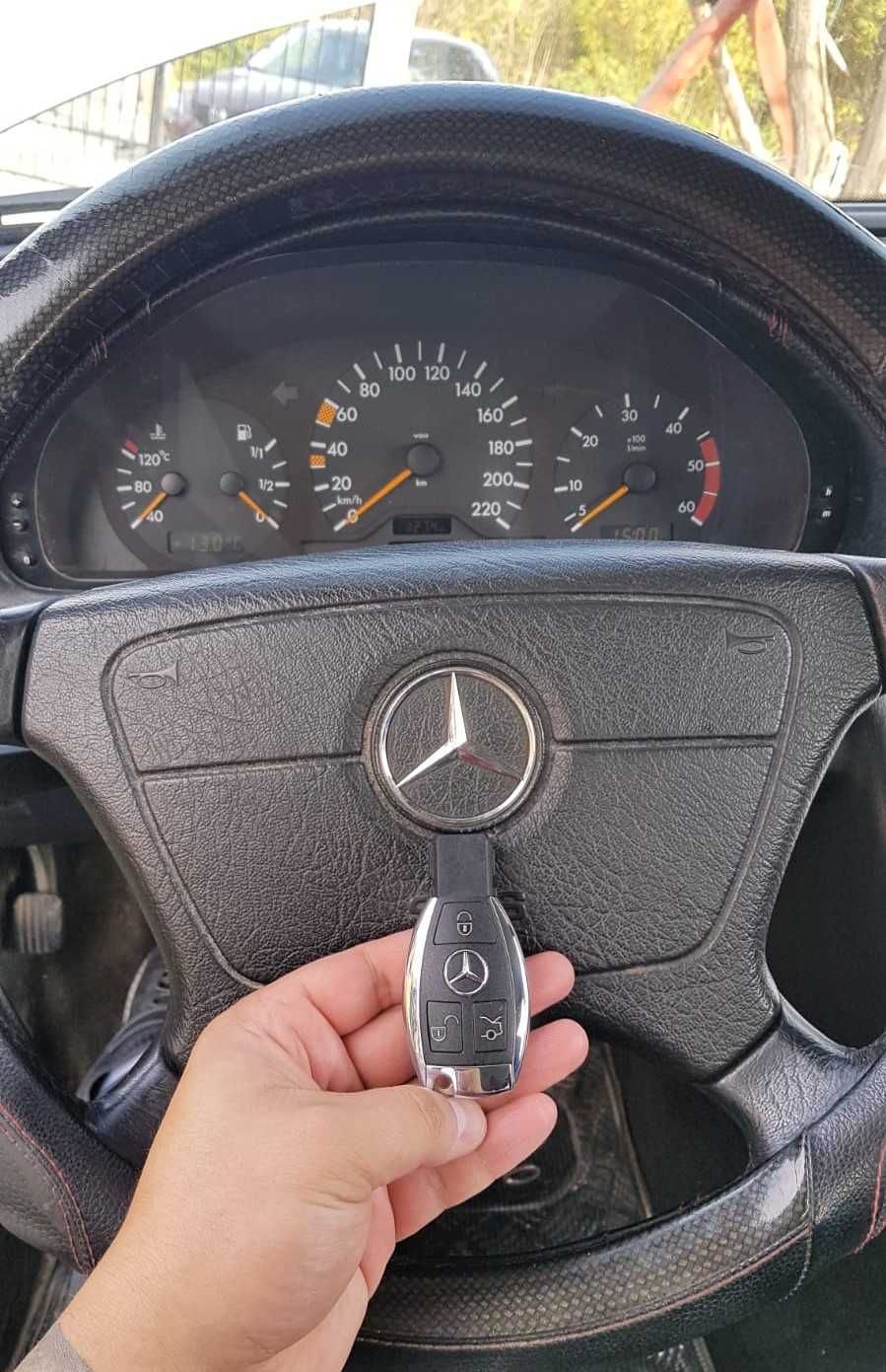 Cheie Mercedes noua compatibila cu orice model 1996-2018 Asigur codare