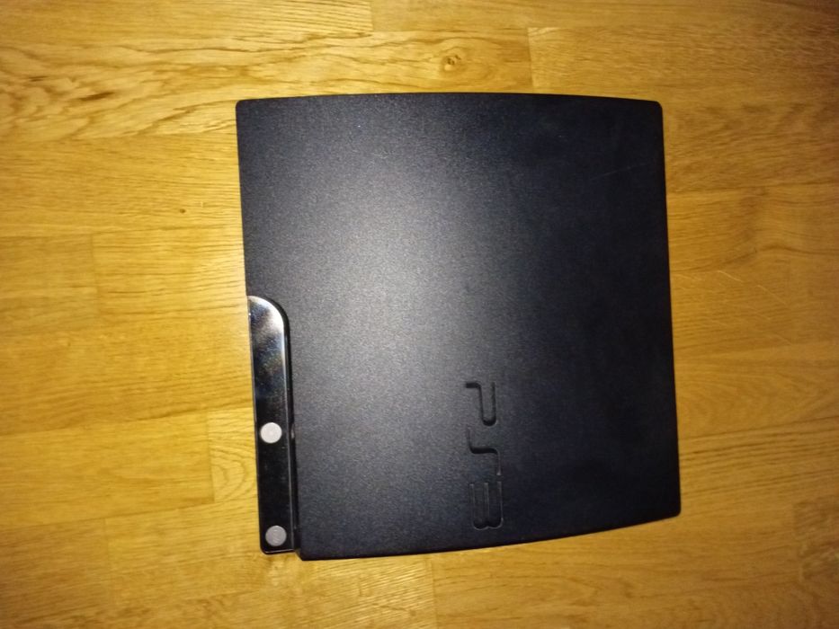 Vand ps3 cu 20 de jocuri la 300 de lei detali in pv