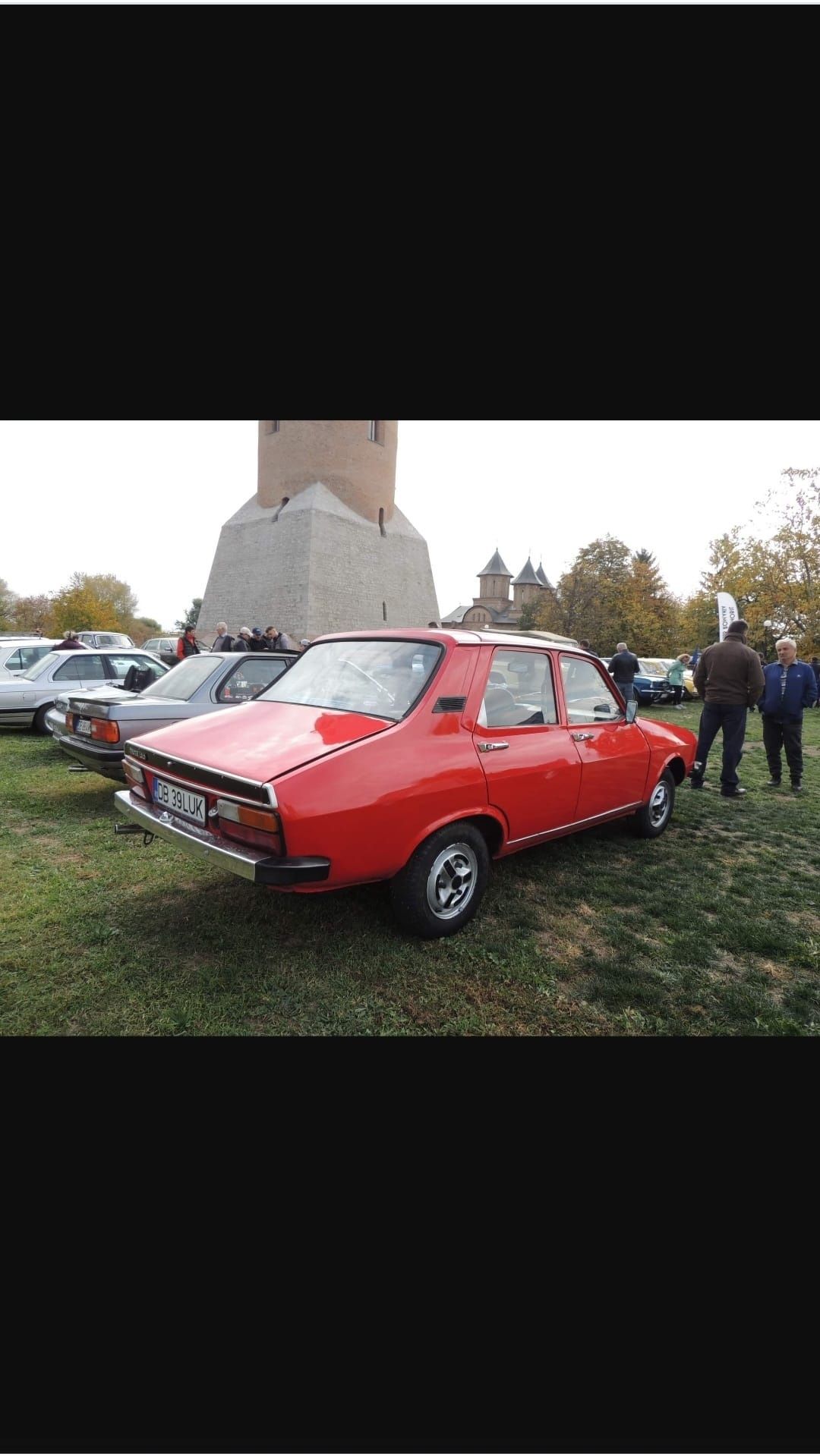 Vând 1 din 2 Dacia 1986 sau 1985