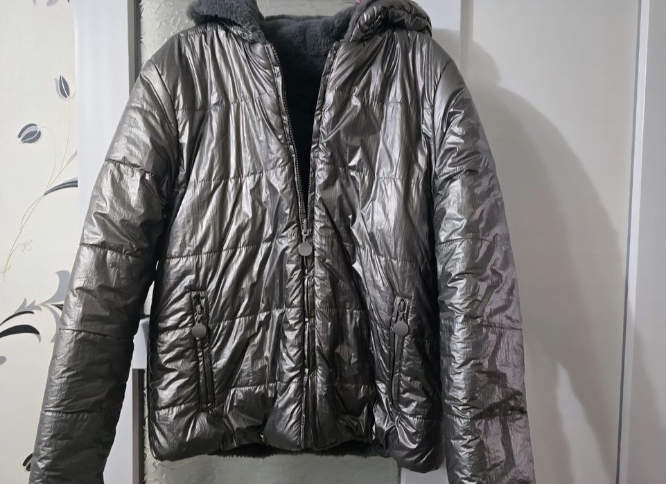 Geaca călduroasă si reversibila femei