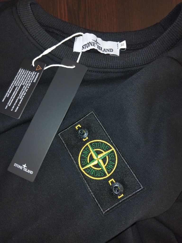 Горнище Stone Island НОВО L,M-размери