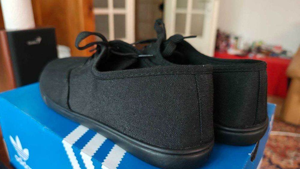 Tenisi ultra-usori de vara - Marime 44