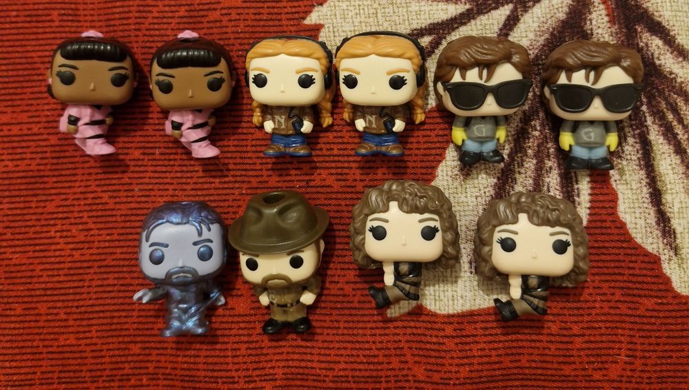 Фигурки, очень странные дела обменяю, или продам