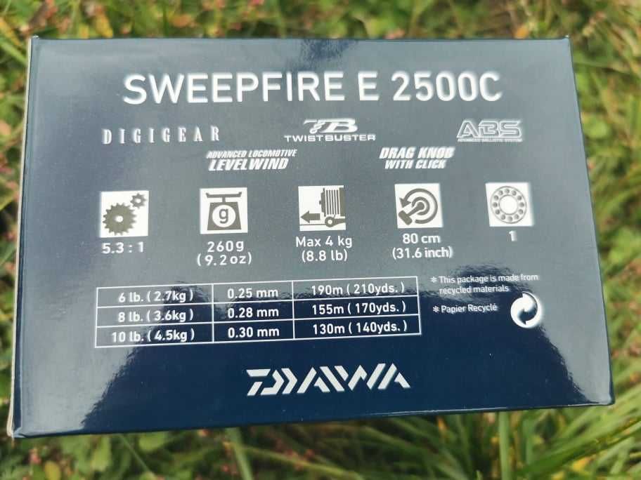 Универсална рибловна макара DAIWA SWEEPFIRE  2500