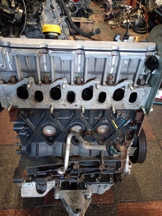 Motor complet fara anexe Renault trafic 1.9dci f9q Opel vivaro 1.9cdti