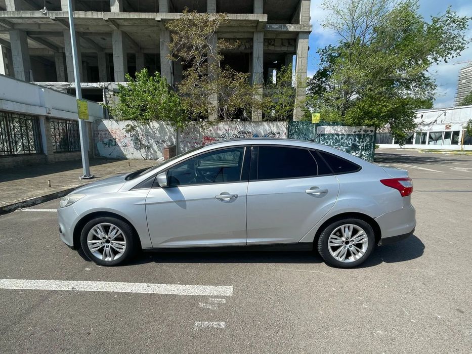 Ford Focus Ford Focus 1.6, berlina, 115 cai, 2012